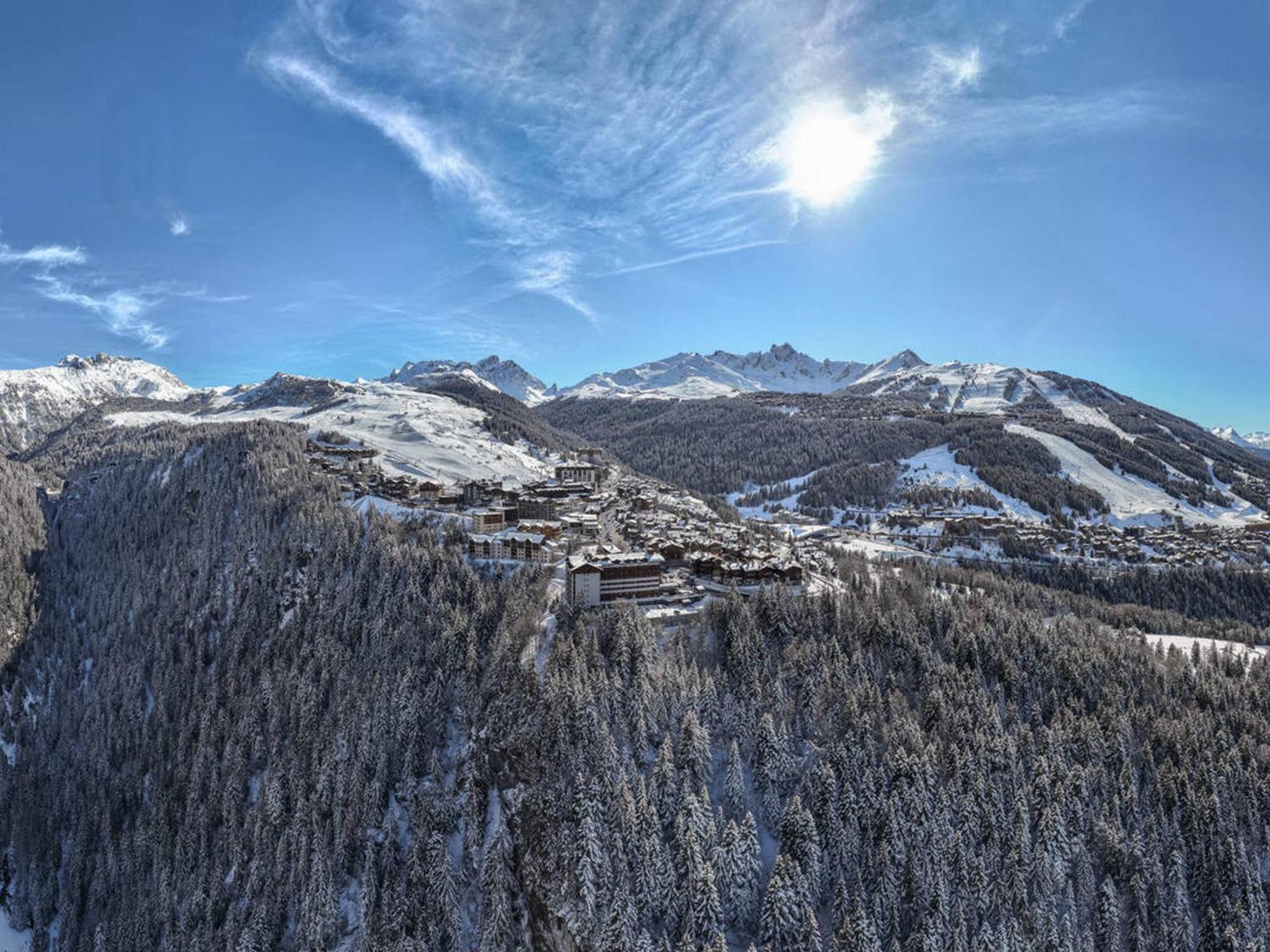 Spacieux Appartement Avec Spa, 3 Chambres, Acces Facile Aux Pistes A Courchevel Moriond - Fr-1-563-143 Exterior photo